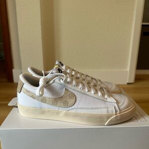 Nike Blazer Custom 8.5 Women's Classic Floral